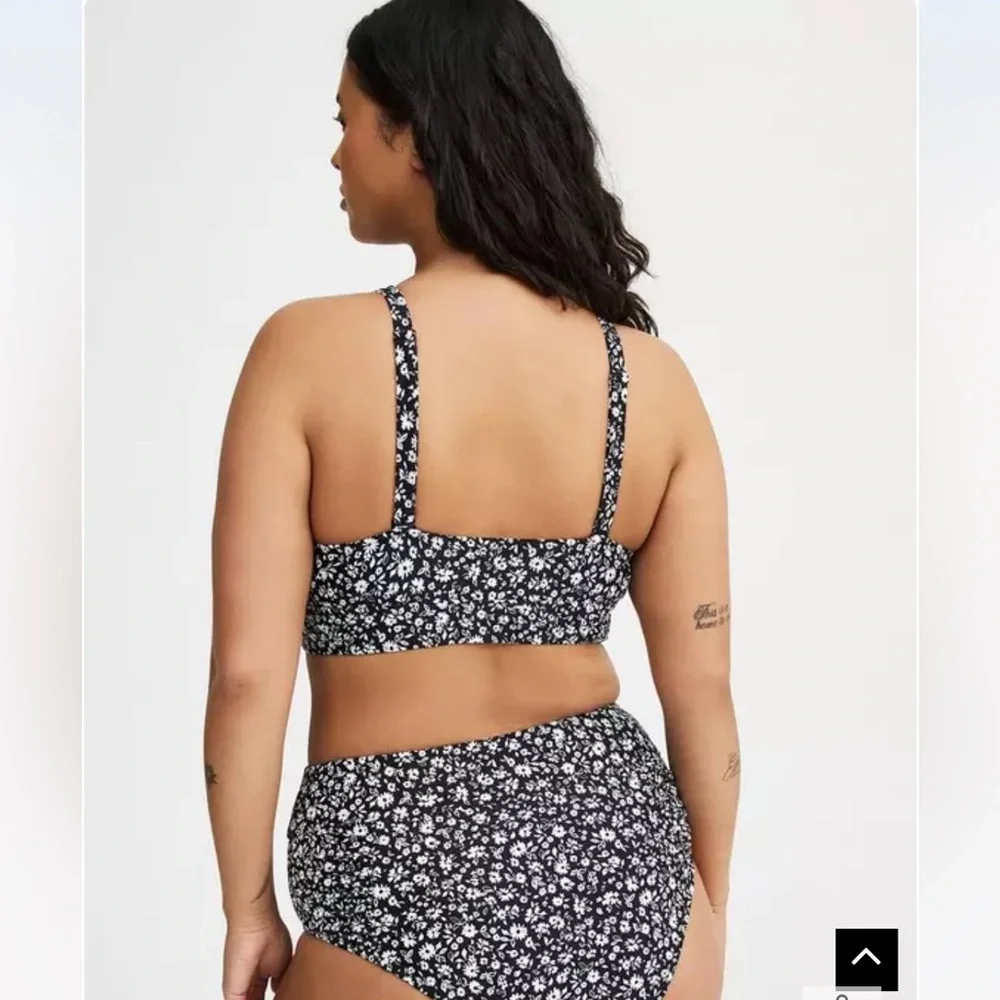 New! Set!‎ Torrid sz 3 Floral Bethanny Ditsy Deep Black Bathing Swim Suit 3X